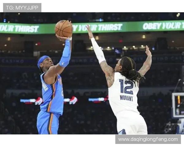 俄克拉荷马城雷霆主场大战引爆全场热情 控制比赛赢得胜利 俄克拉荷马城雷霆主场大战引爆全场热情 控制比赛赢得胜利