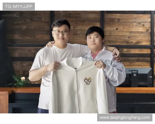 巅峰对决FLY迎战T1谁能笑到最后书写全球总决赛新传奇 巅峰对决FLY迎战T1谁能笑到最后书写全球总决赛新传奇